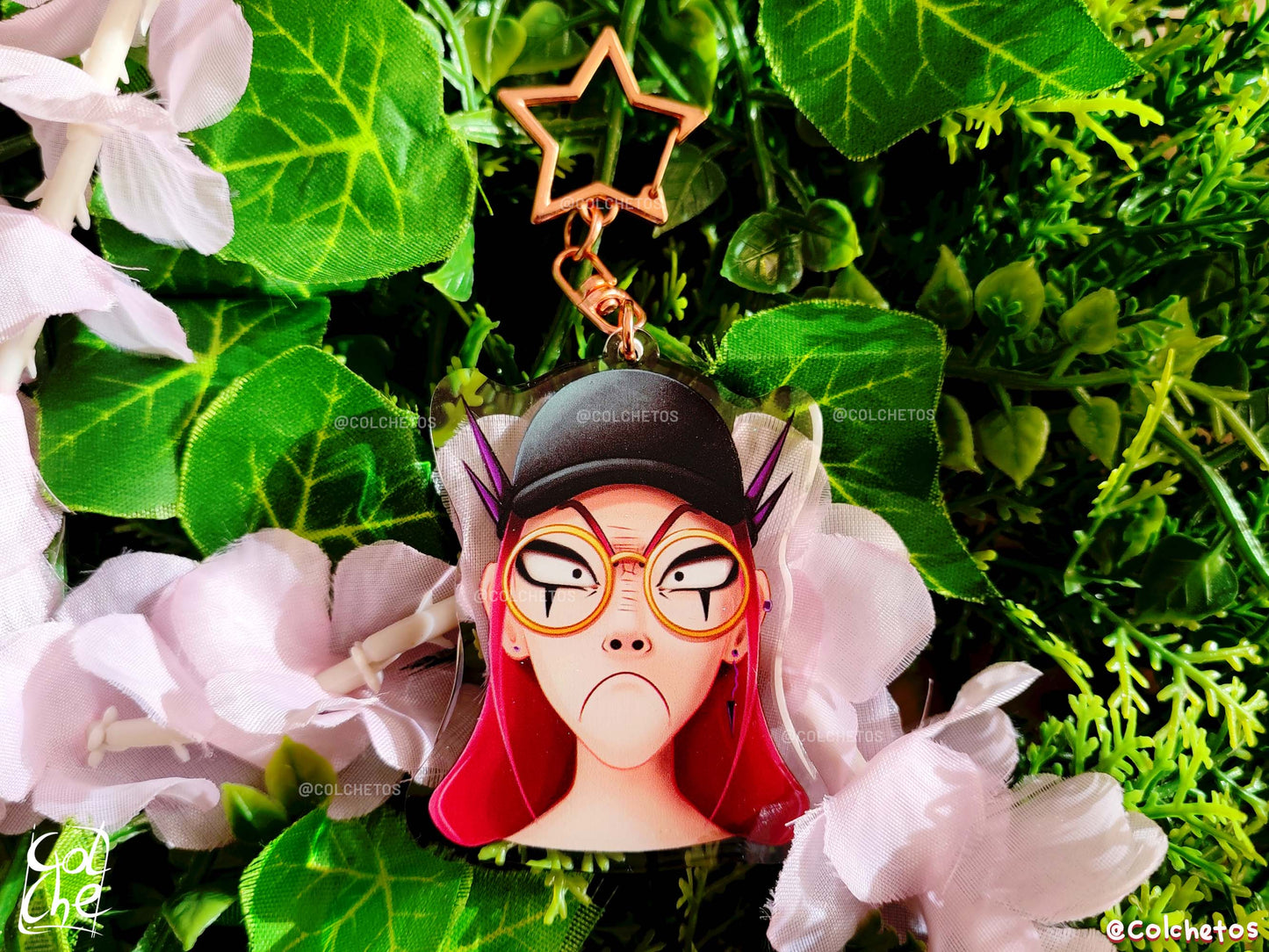 Cantante de Kpop Enfadada - Keychain