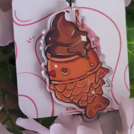 Taiyaki Chocolate Keychain - Asian Food Key Ring - Asian Food Charm - Gift for Asian Culture Lovers - By Colchetos